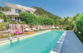 Гостиница Apartment Gaino 60 with Outdoor Swimmingpool  Roina